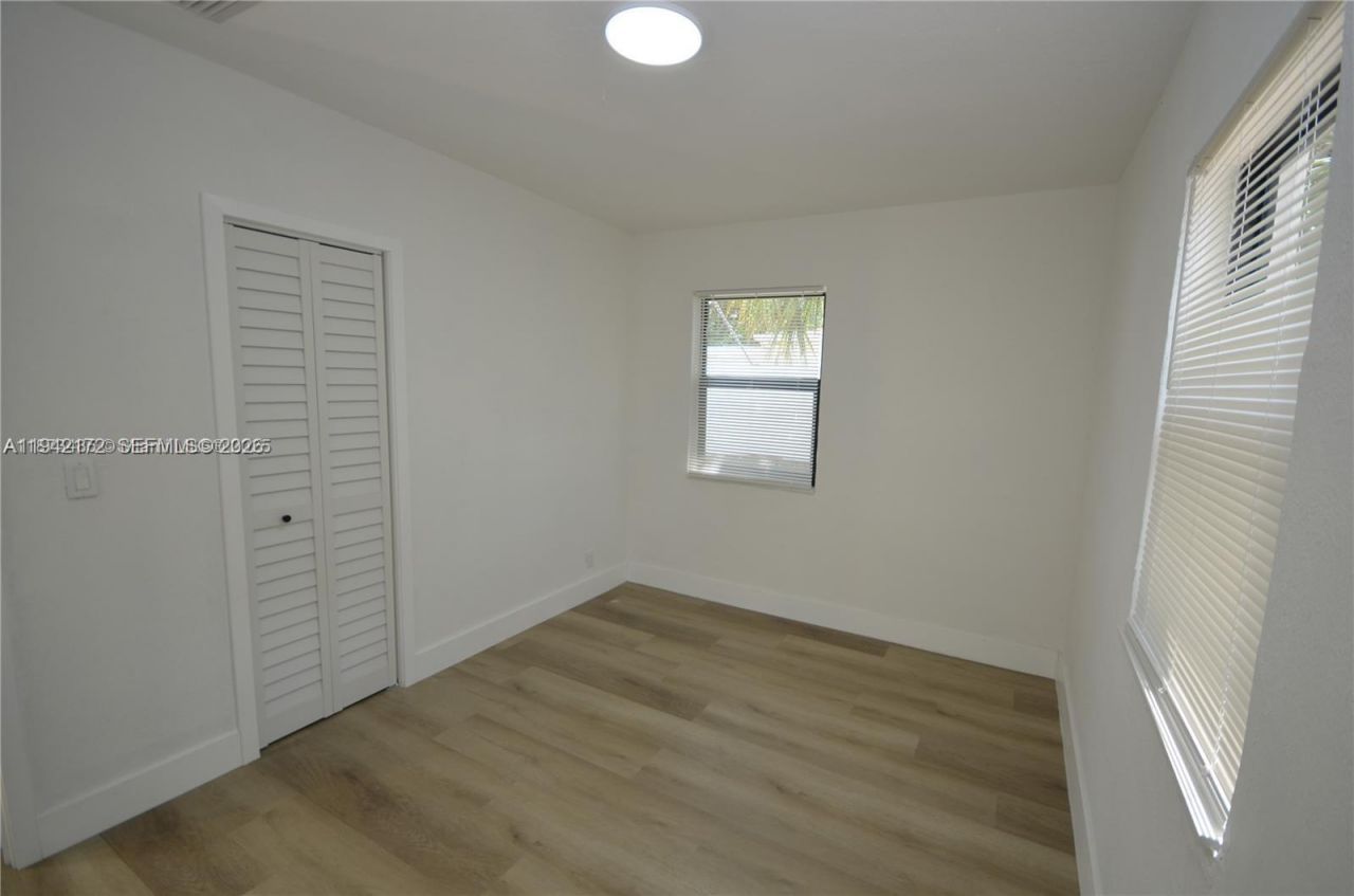 1613 NW 12th St, Fort Lauderdale, FL 33311 Photo