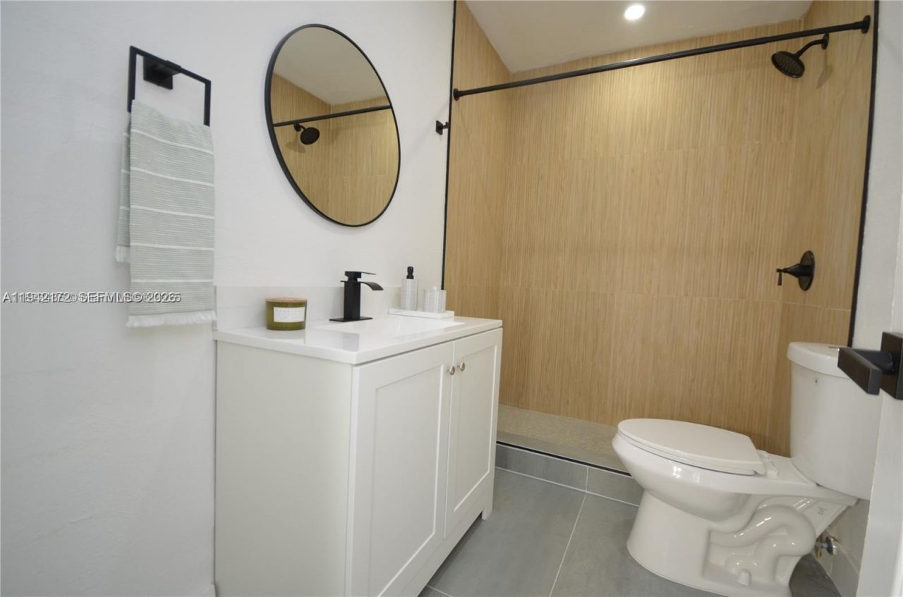 1613 NW 12th St, Fort Lauderdale, FL 33311 Photo