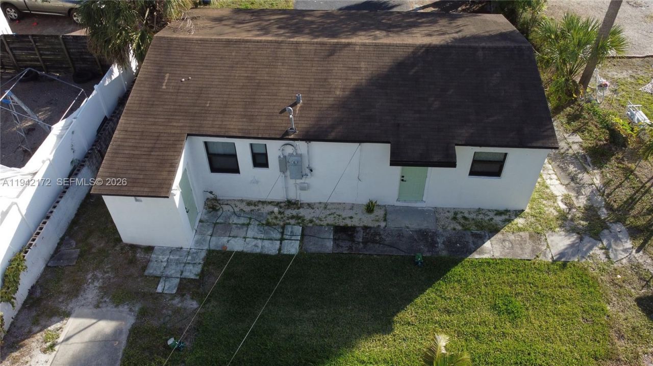 1613 NW 12th St, Fort Lauderdale, FL 33311 Photo