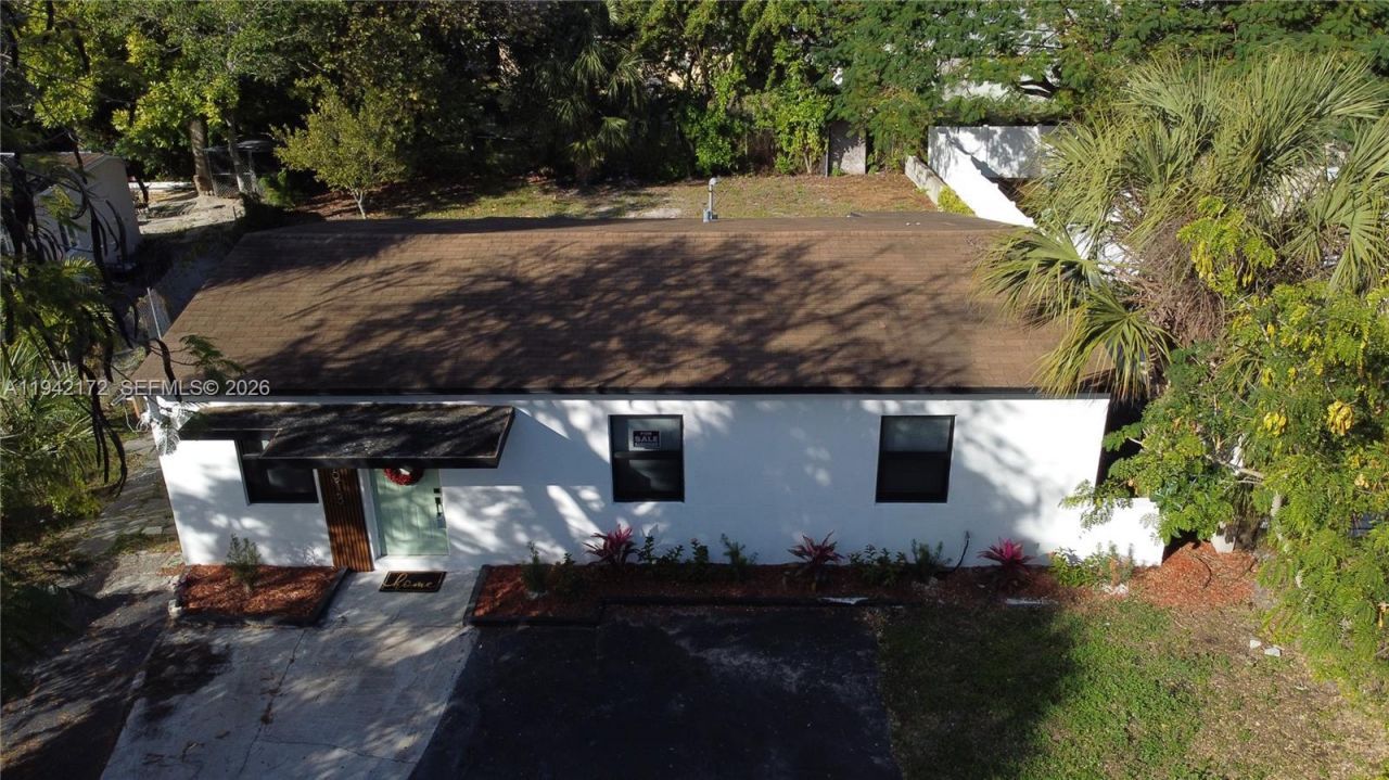 1613 NW 12th St, Fort Lauderdale, FL 33311 Photo
