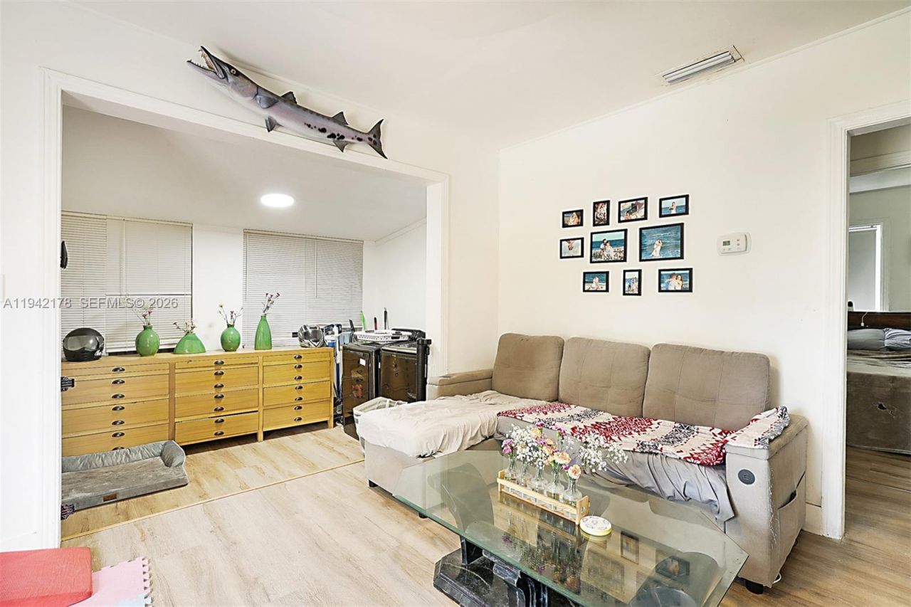 3021 Avenue J, Riviera Beach, FL 33404 Photo