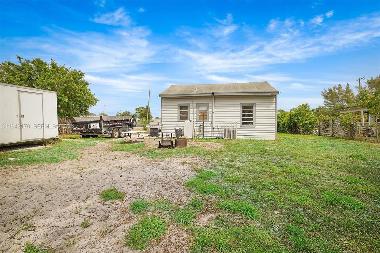 3021 Avenue J, Riviera Beach, FL 33404 Photo