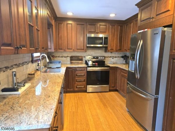 22 Lloyd Ave, Stanhope, NJ 07874