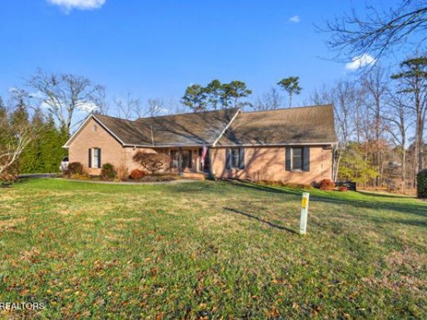 3720 Whitworth Drive, Knoxville, TN 37938