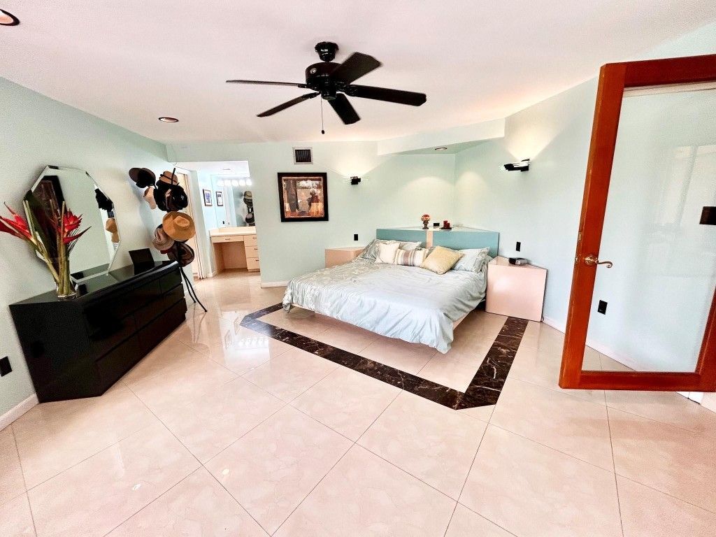 12900 N Bayshore Dr, North Miami, FL 33181 Photo