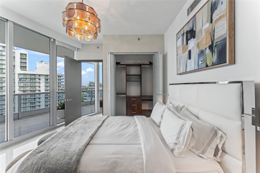 5959 Collins Avenue, Unit 1201, Miami Beach, FL 33140 Photo