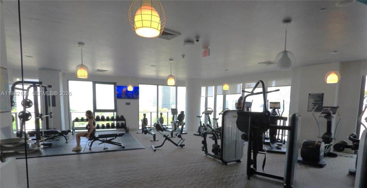 121 NE 34th St, Unit 1008, Miami, FL 33137 Photo