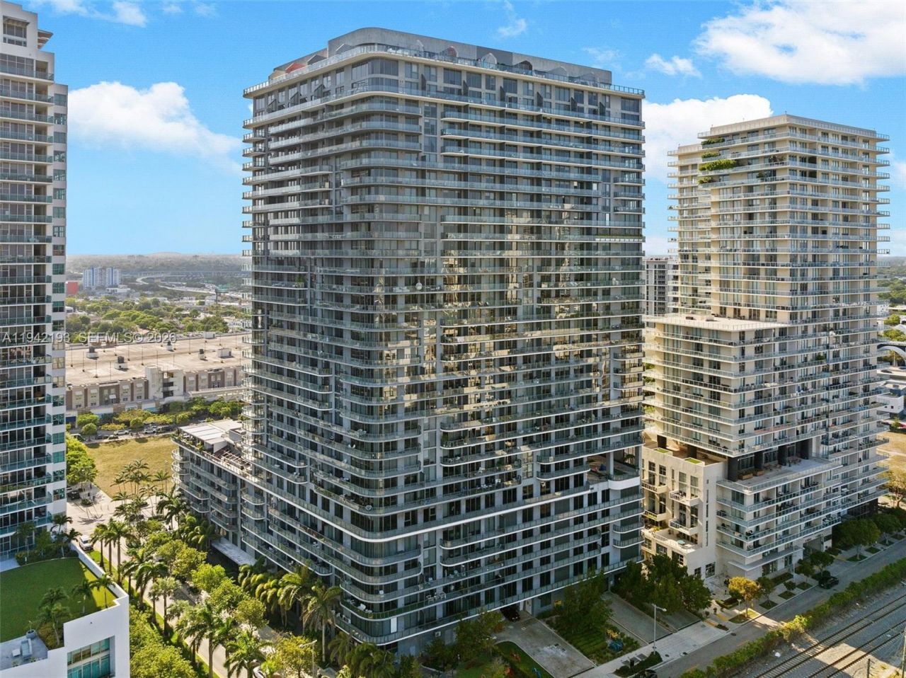 121 NE 34th St, Unit 1008, Miami, FL 33137 Photo