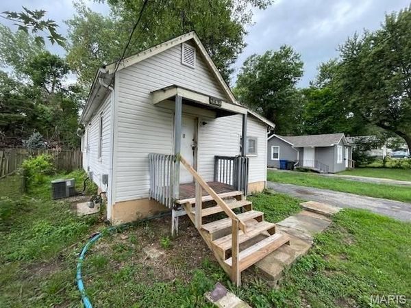 9432 TUDOR Avenue, St Louis, MO 63114