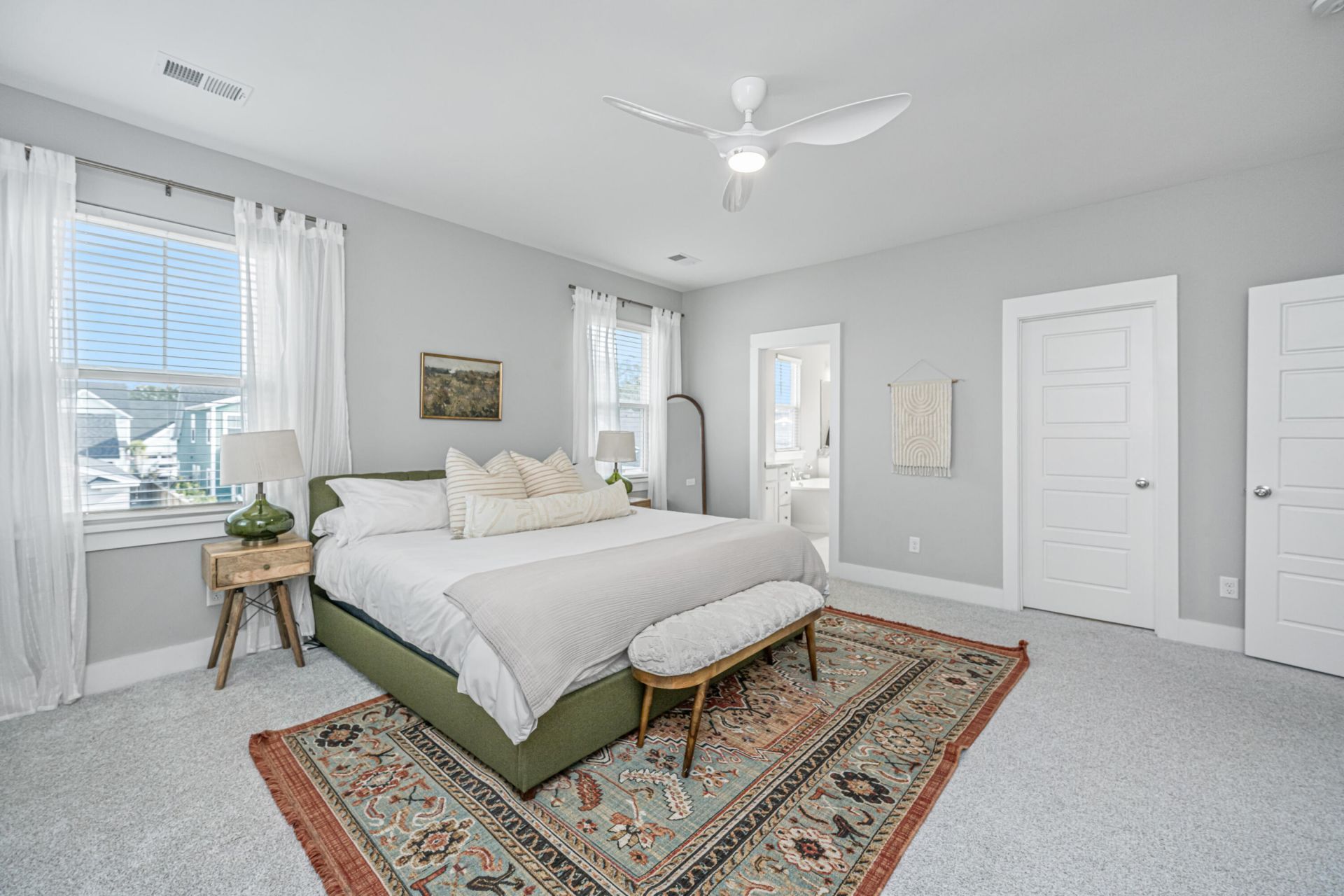 106 True Blue Loop Photo 19
