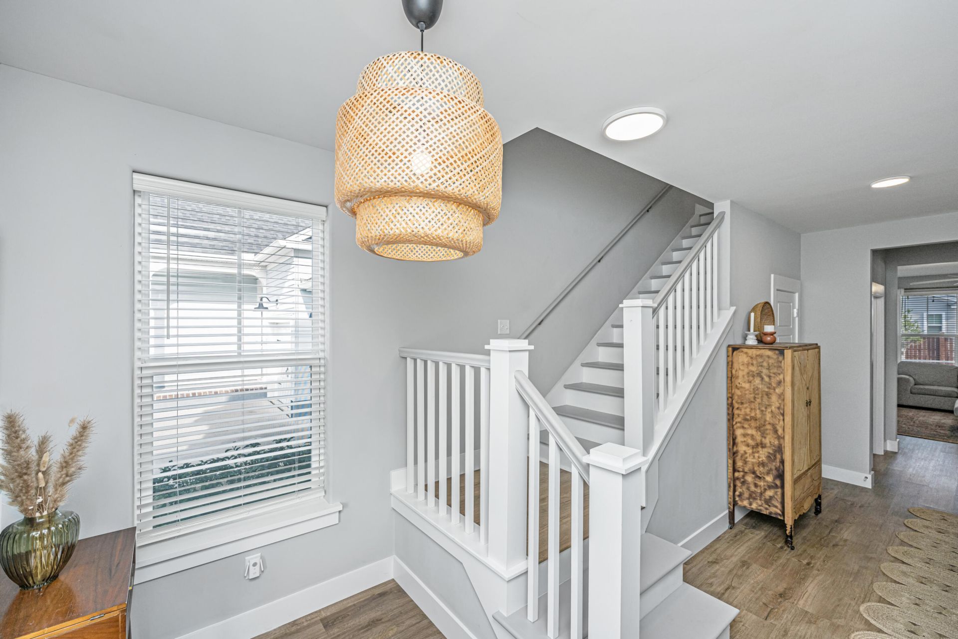 106 True Blue Loop Photo 27