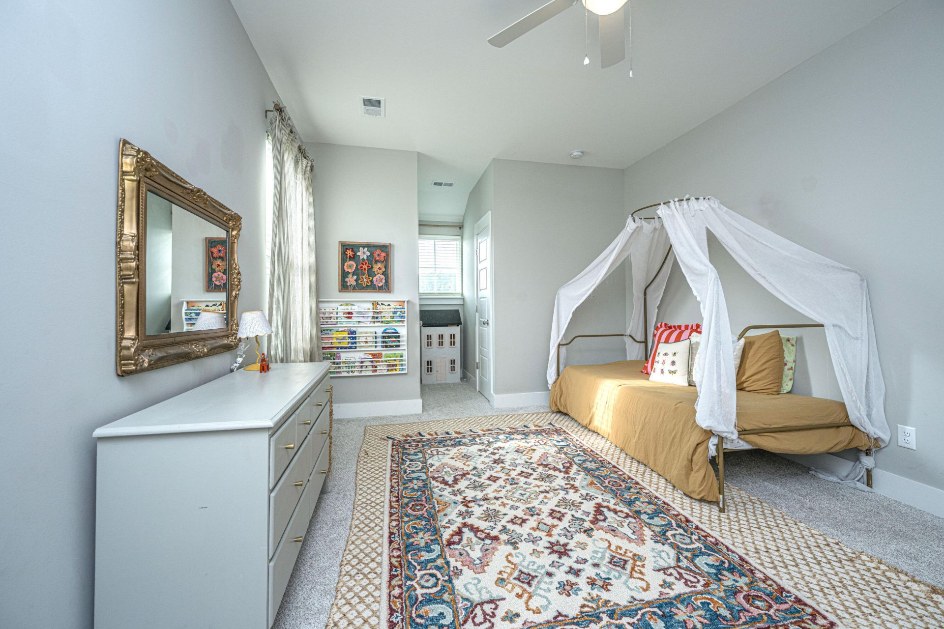 106 True Blue Loop Photo 33