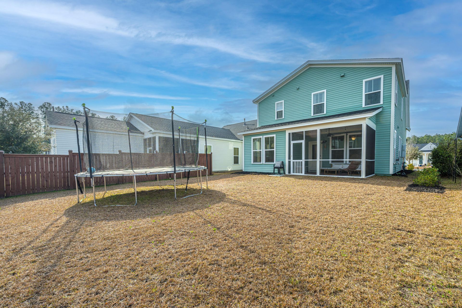 106 True Blue Loop Photo 35