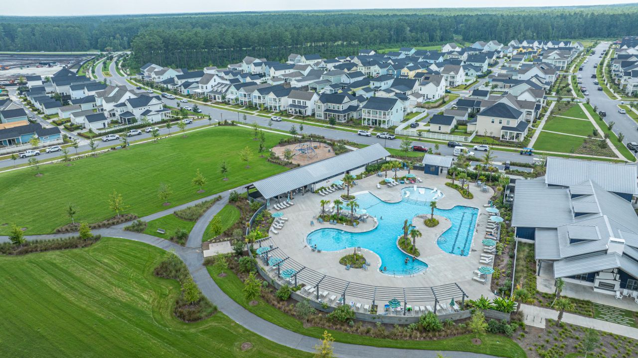 106 True Blue Loop Photo 39