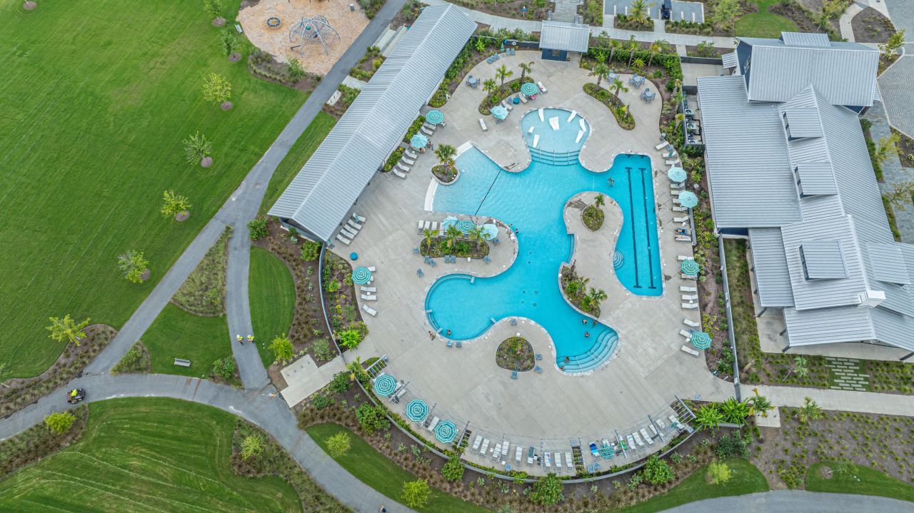 106 True Blue Loop Photo 40