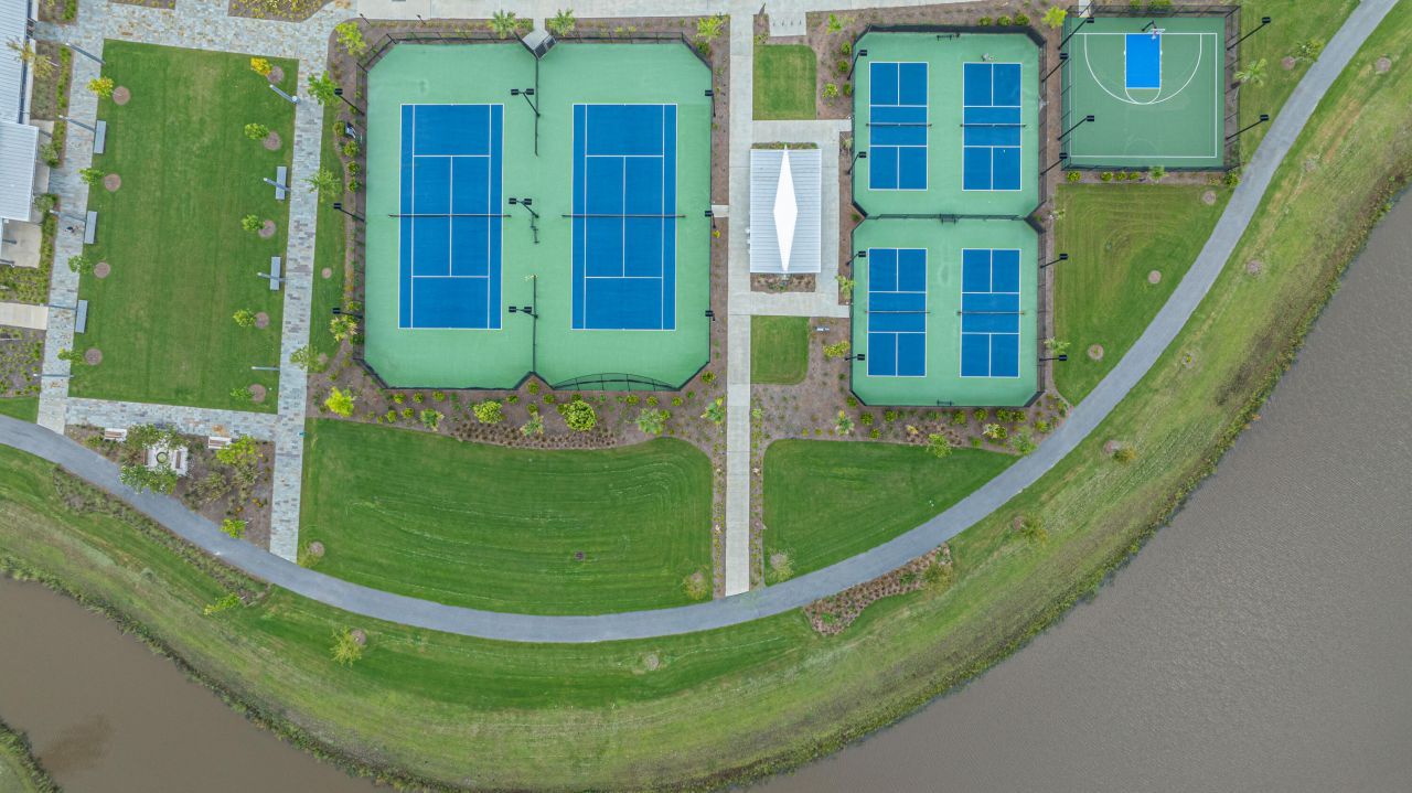 106 True Blue Loop Photo 44