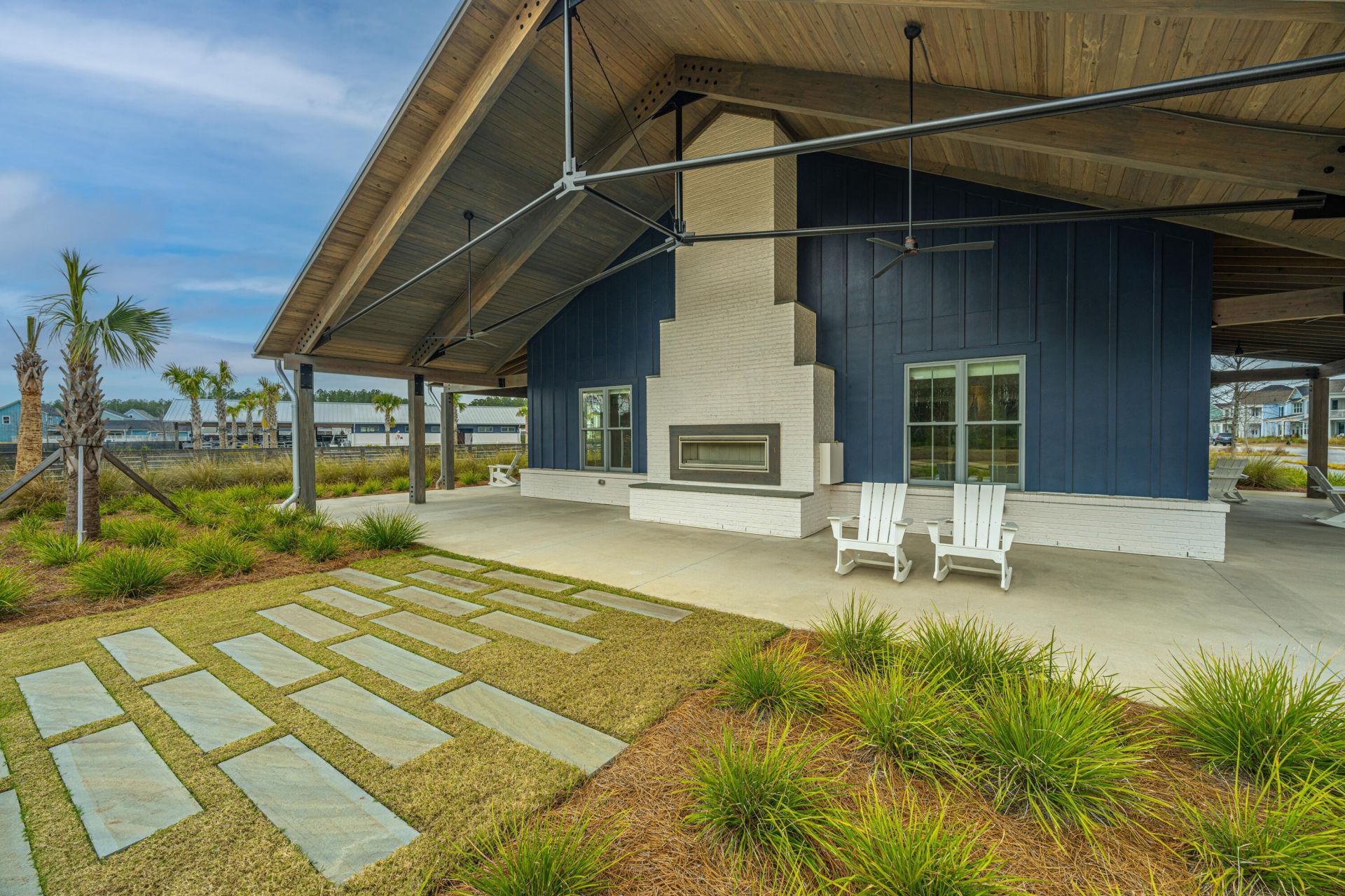 106 True Blue Loop Photo 54
