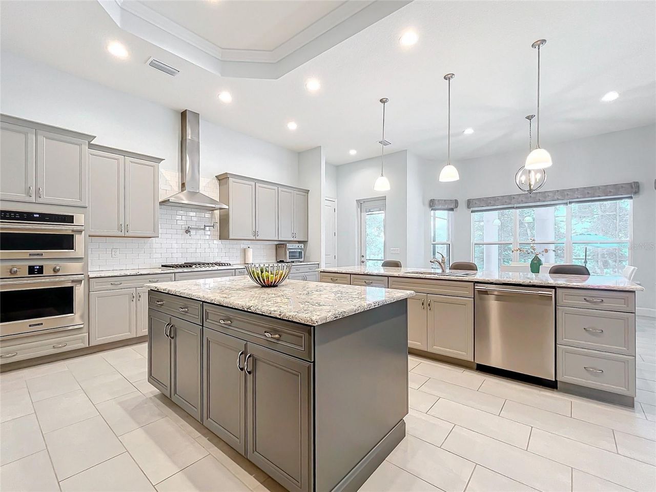 20404 Wolf Springs Court, Clermont, FL 34715 Photo