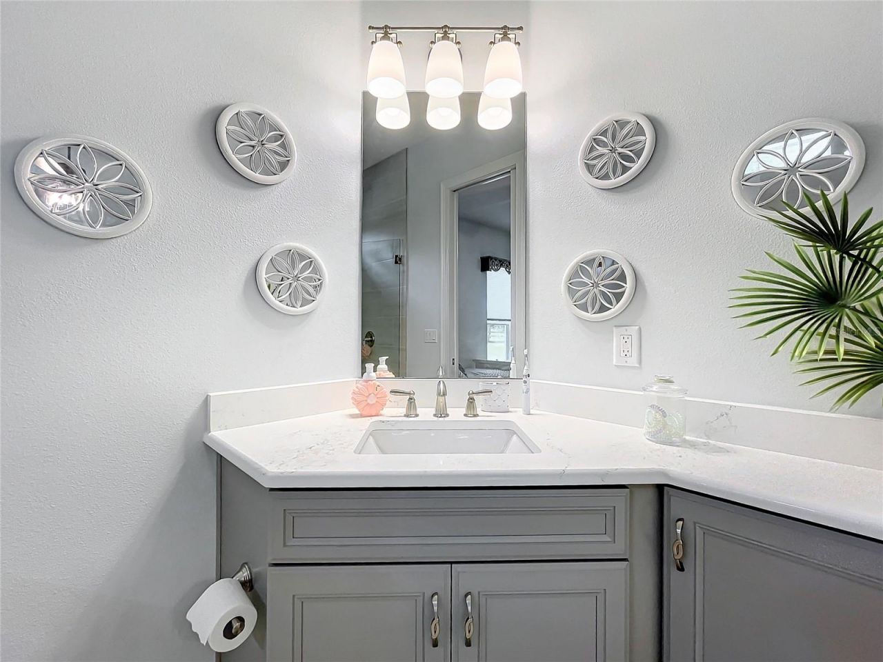 20404 Wolf Springs Court, Clermont, FL 34715 Photo