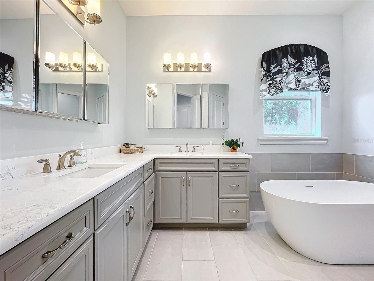 20404 Wolf Springs Court, Clermont, FL 34715 Photo