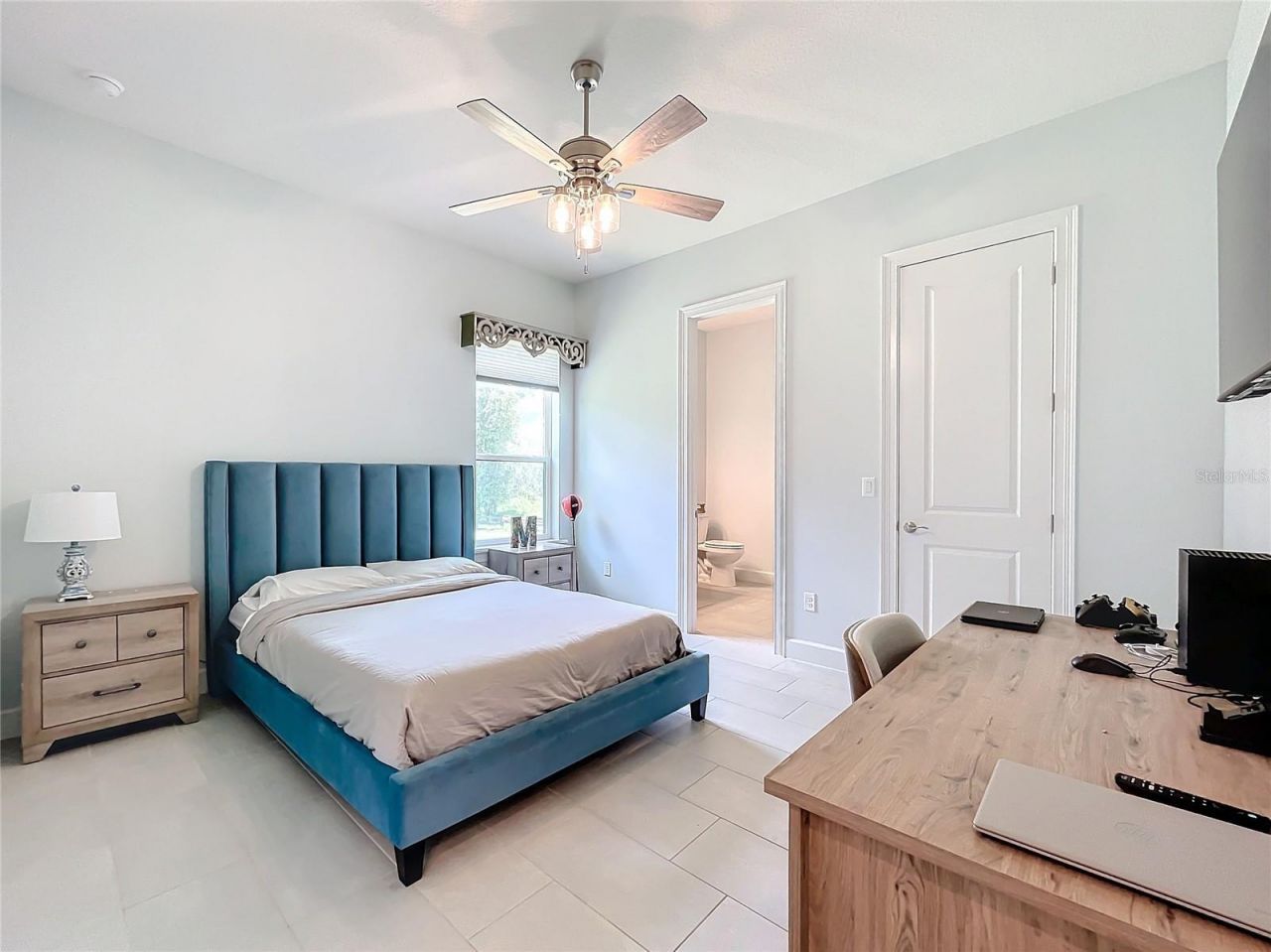 20404 Wolf Springs Court, Clermont, FL 34715 Photo