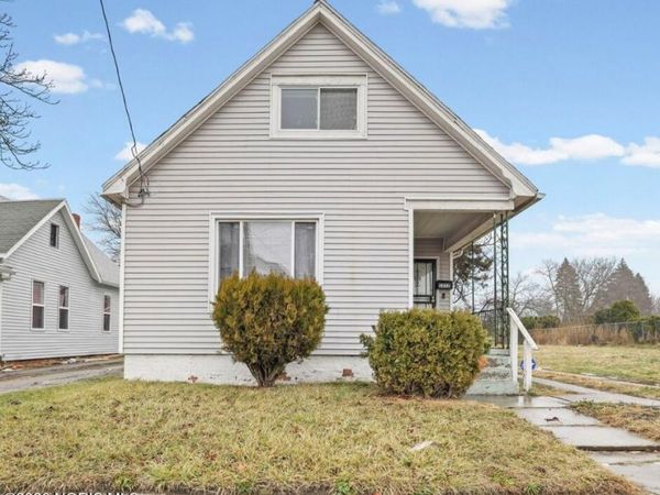 1652 Nebraska Avenue, Toledo, OH 43607