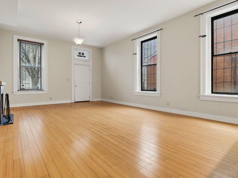 29 Mulberry Street, Cincinnati, OH 45202 Photo 8