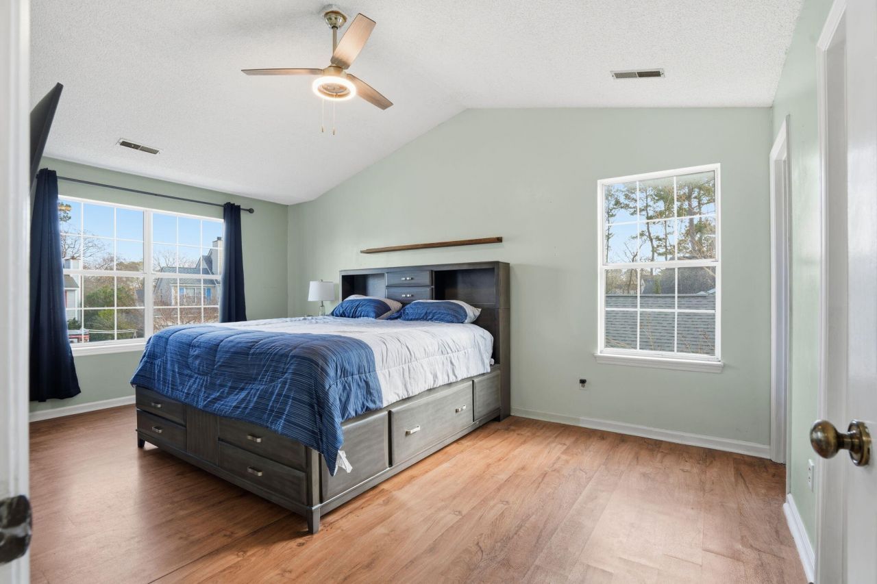 207 Hastings Drive Photo 12