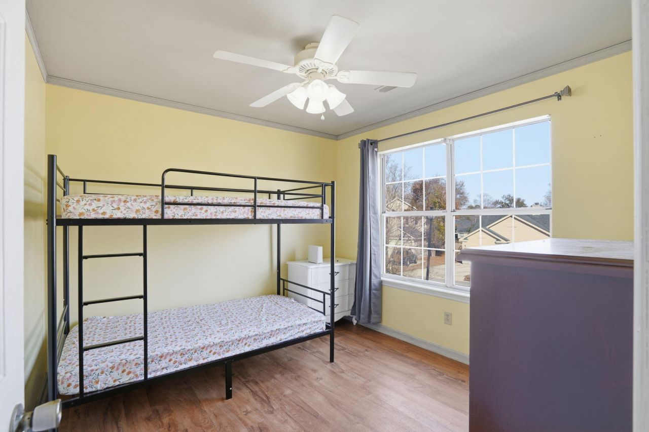 207 Hastings Drive Photo 18