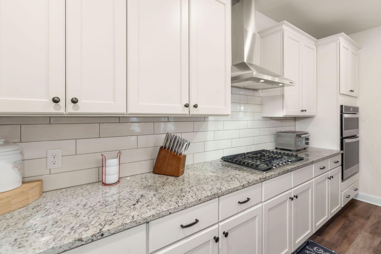 1206 Huron Court Photo 15