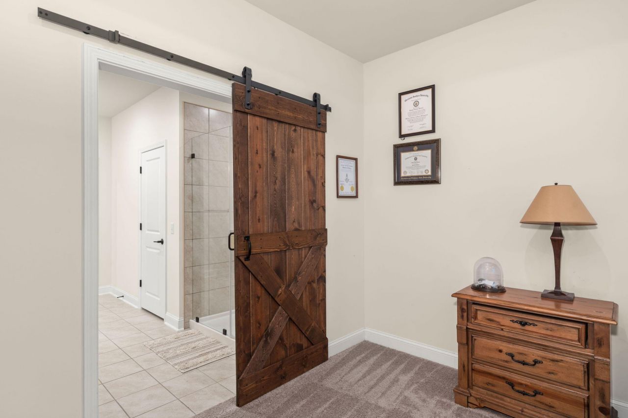 1206 Huron Court Photo 22