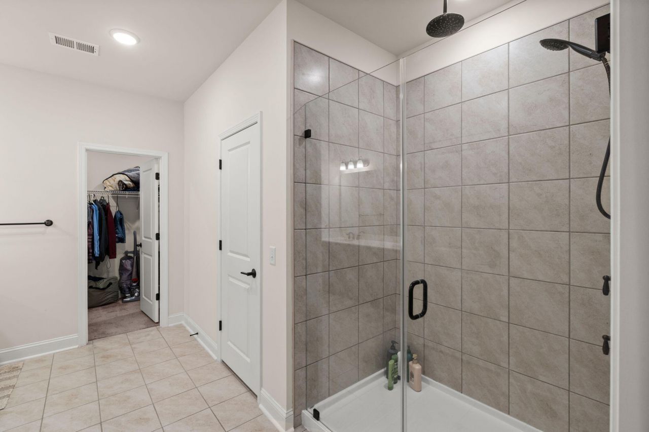 1206 Huron Court Photo 24