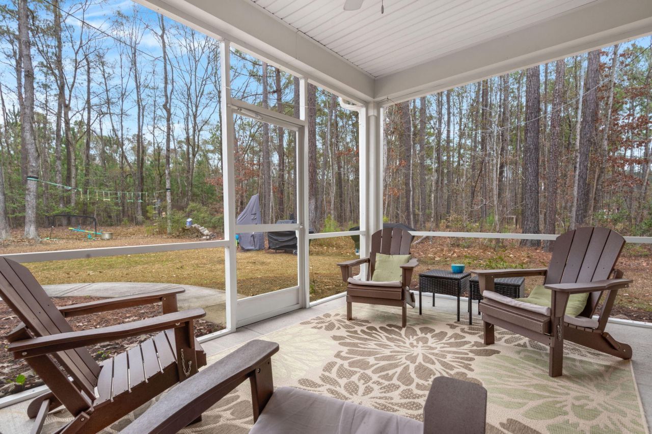 1206 Huron Court Photo 32