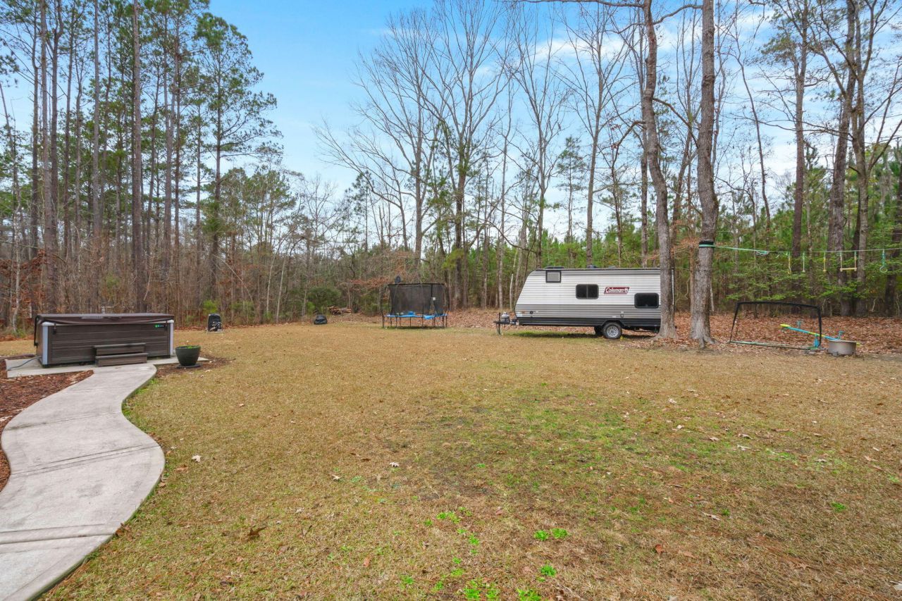 1206 Huron Court Photo 37