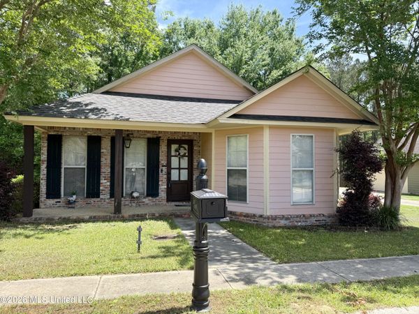 14 Fleur De Lis, Hattiesburg, MS 39402