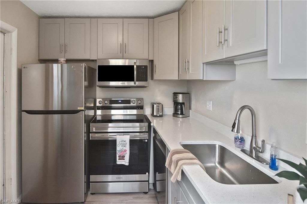 1411 Tropic Ter, North Fort Myers, FL 33903 Photo