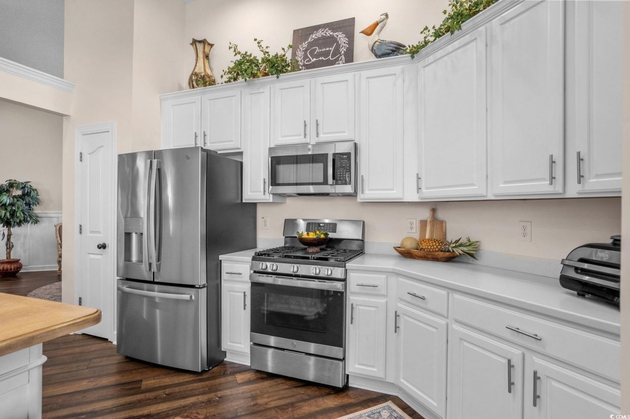 1173 N Blackmoor Dr. Photo 13