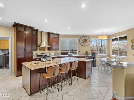 6894 Cinnamon Drive, Sparks, NV 89436 Photo