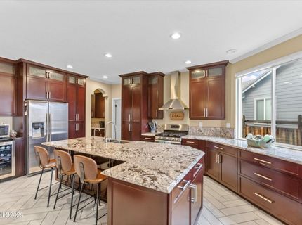 6894 Cinnamon Drive, Sparks, NV 89436 Photo