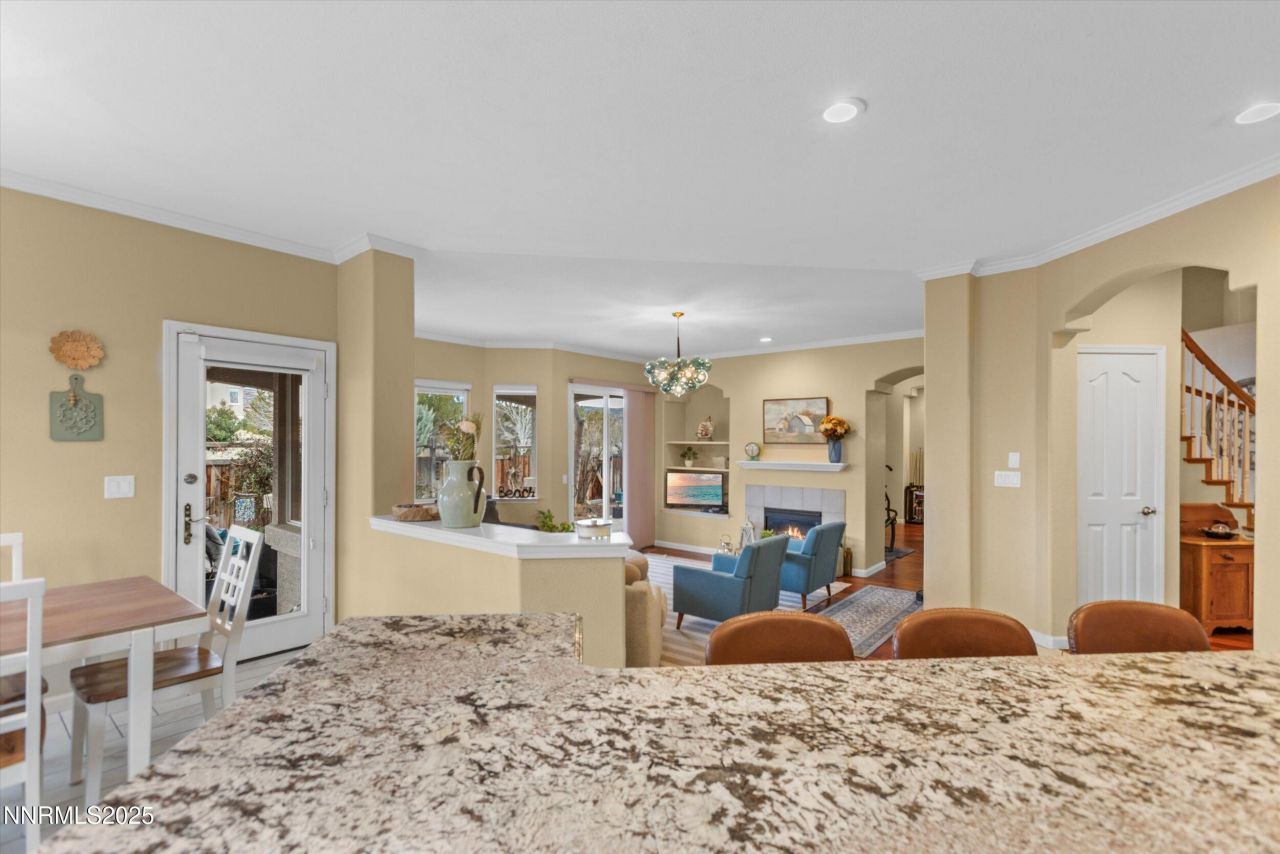 6894 Cinnamon Drive, Sparks, NV 89436 Photo