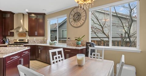 6894 Cinnamon Drive, Sparks, NV 89436 Photo