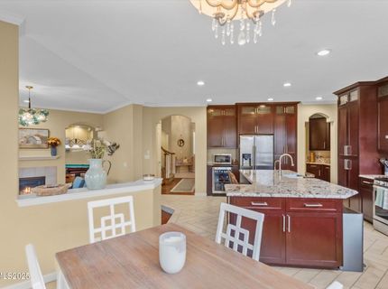 6894 Cinnamon Drive, Sparks, NV 89436 Photo