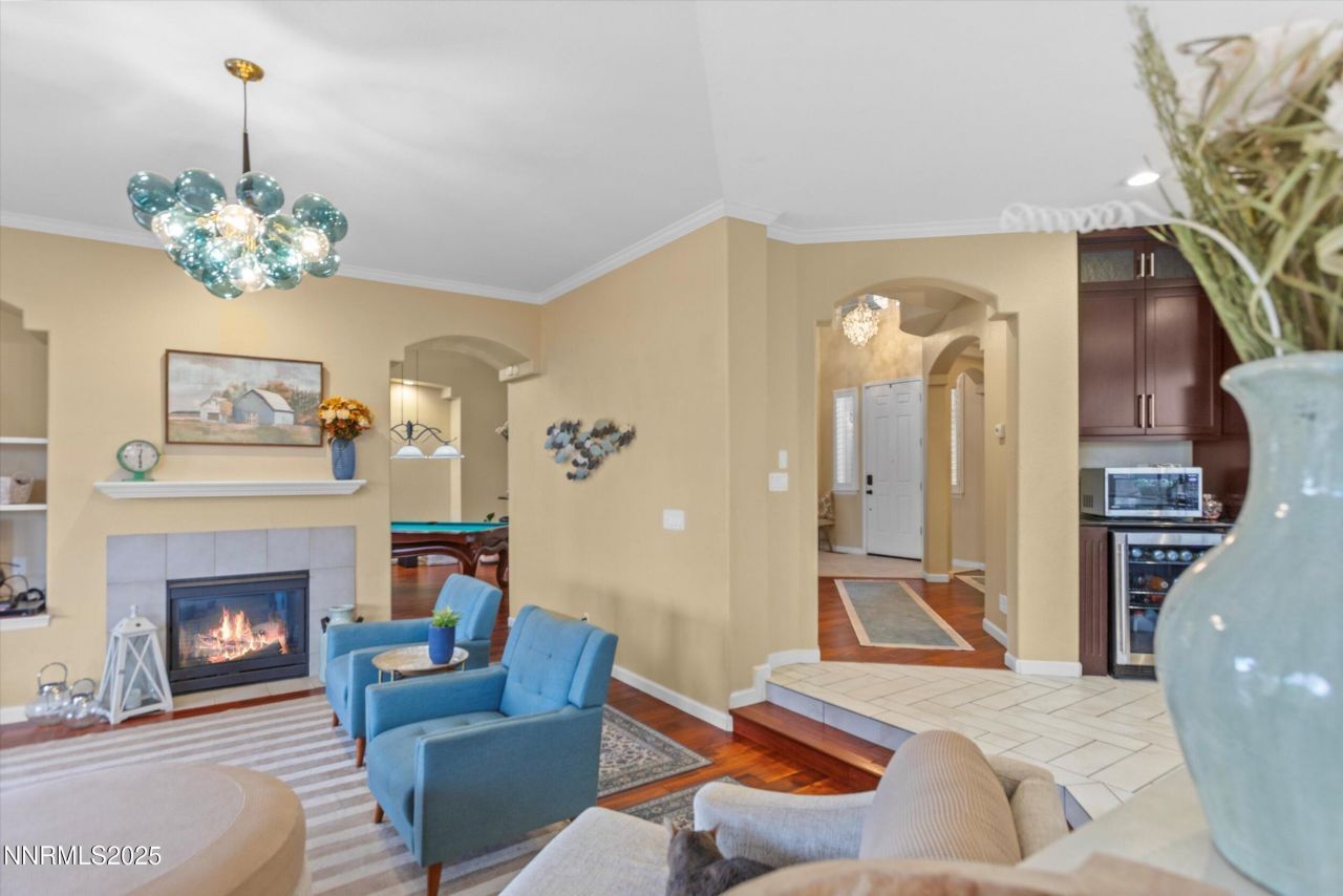 6894 Cinnamon Drive, Sparks, NV 89436 Photo