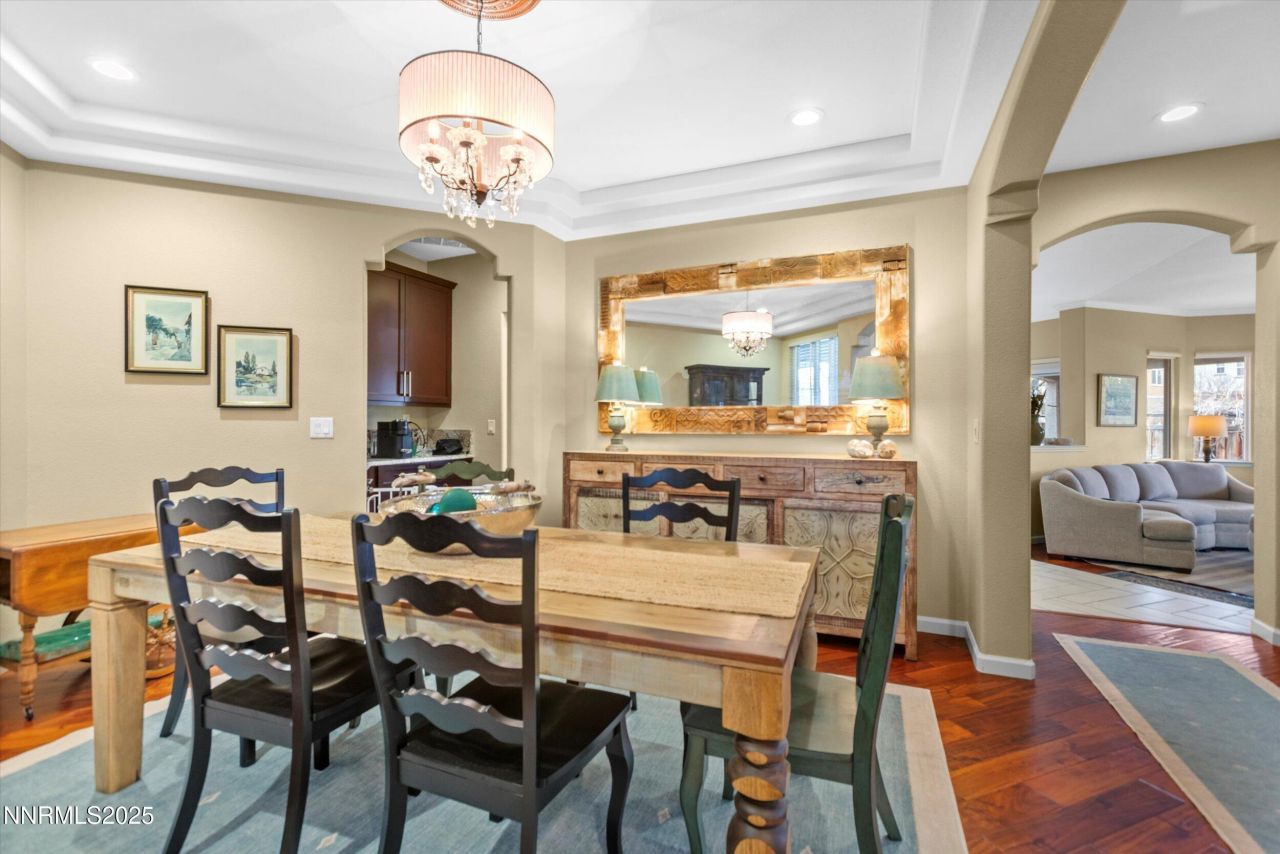 6894 Cinnamon Drive, Sparks, NV 89436 Photo