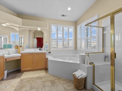 6894 Cinnamon Drive, Sparks, NV 89436 Photo