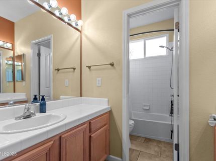 6894 Cinnamon Drive, Sparks, NV 89436 Photo