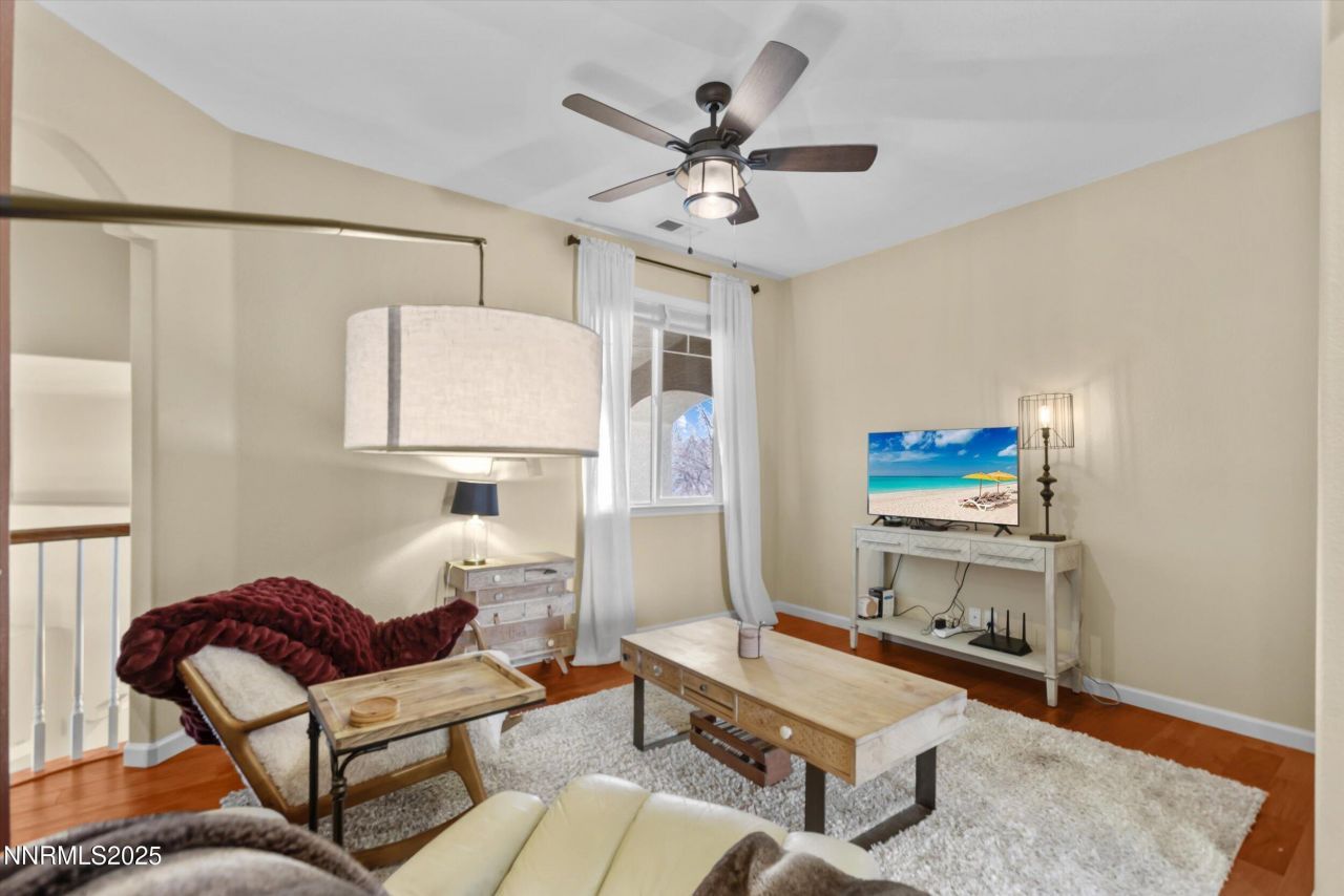 6894 Cinnamon Drive, Sparks, NV 89436 Photo