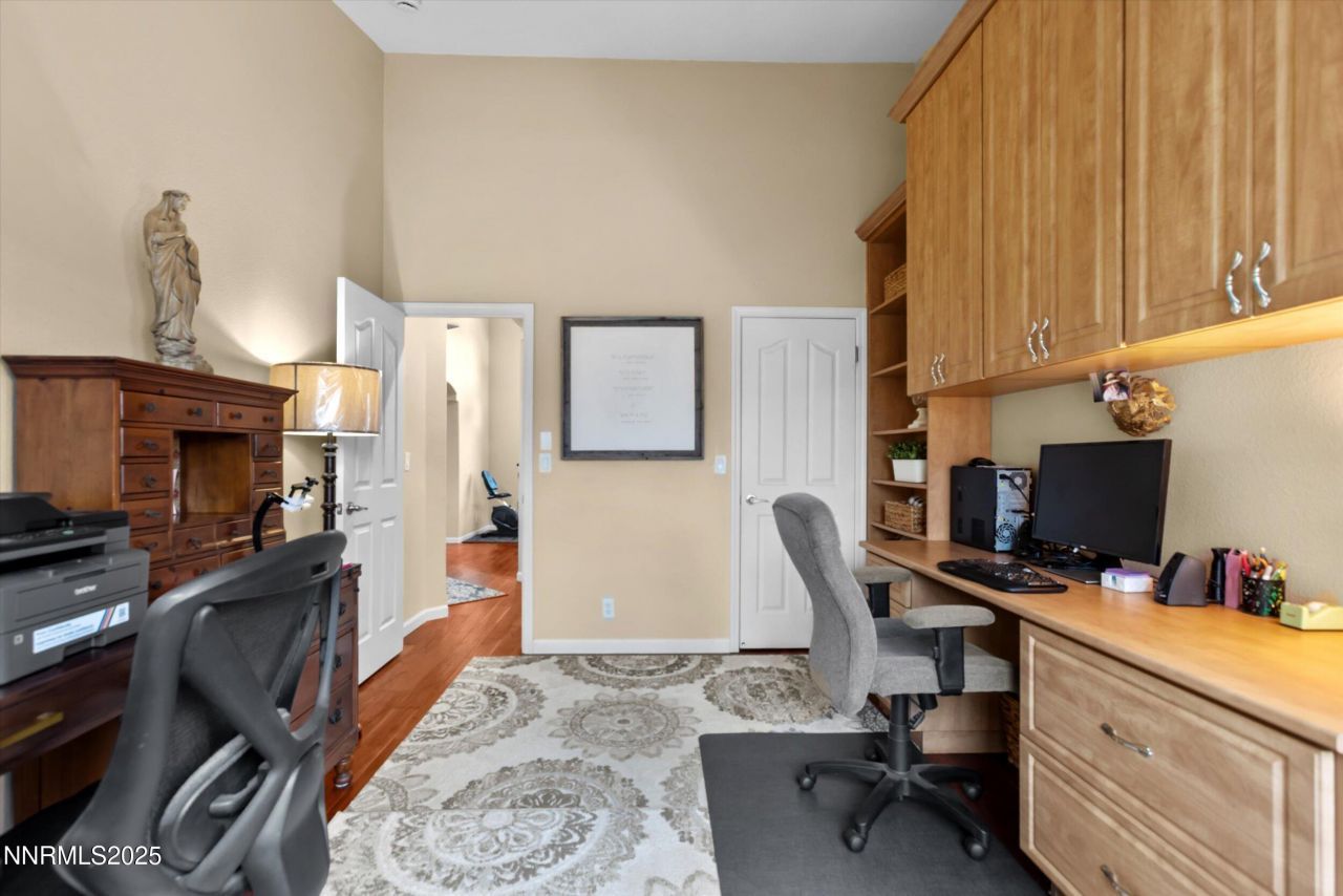 6894 Cinnamon Drive, Sparks, NV 89436 Photo