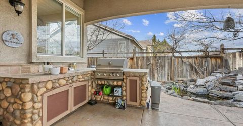 6894 Cinnamon Drive, Sparks, NV 89436 Photo