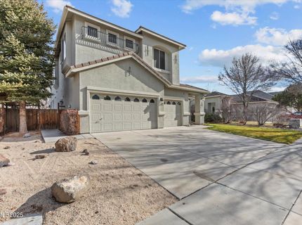 6894 Cinnamon Drive, Sparks, NV 89436 Photo